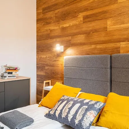 Solny Square 3* Wrocław
