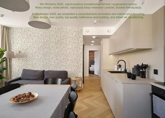 Solny Square Apartment 3*