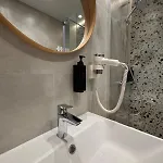 Leoapart Solny Square 3*