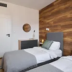 Leoapart Solny Square 3* فروتسواف