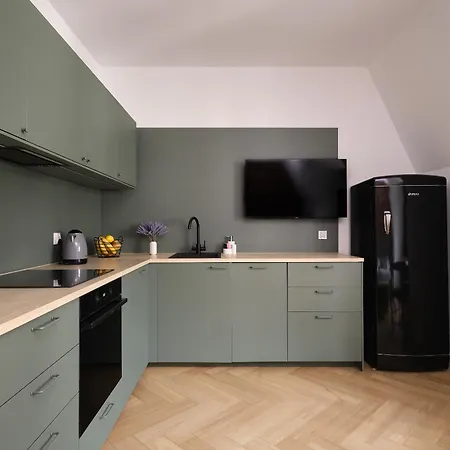 Solny Square Apartman 3*